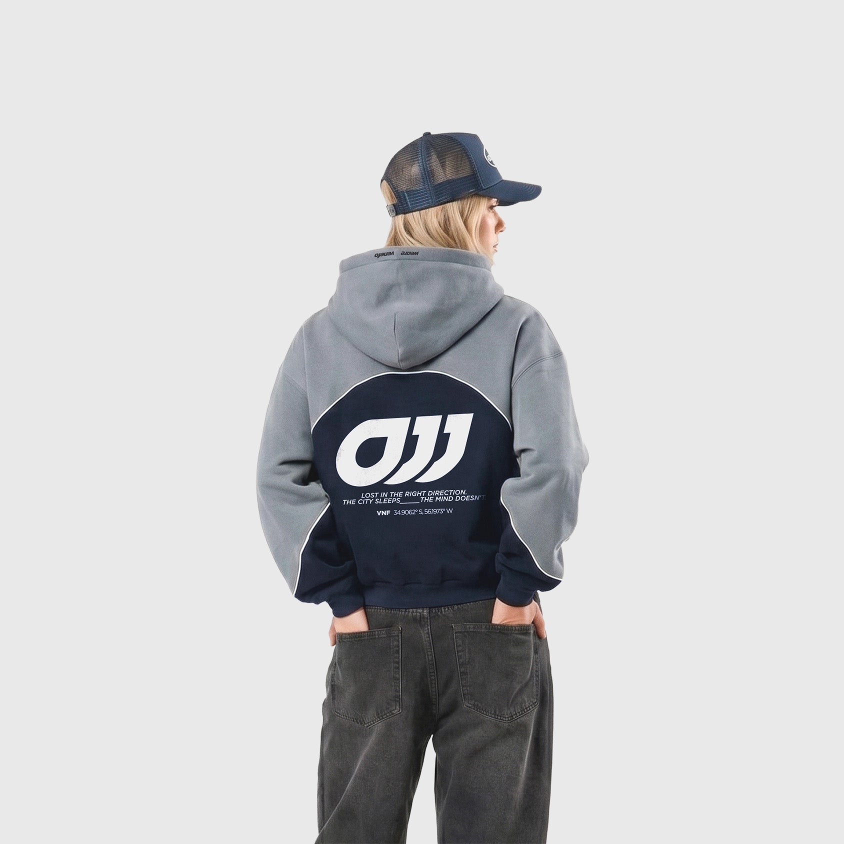 Hoodie Midnight Reverse (Collection 03)
