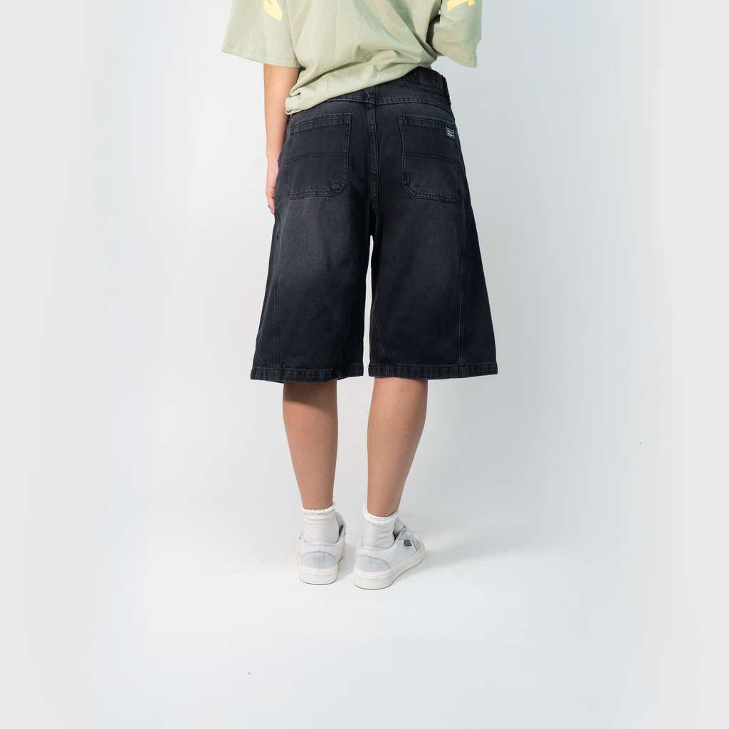 Bermuda Baggy Negra XVIII