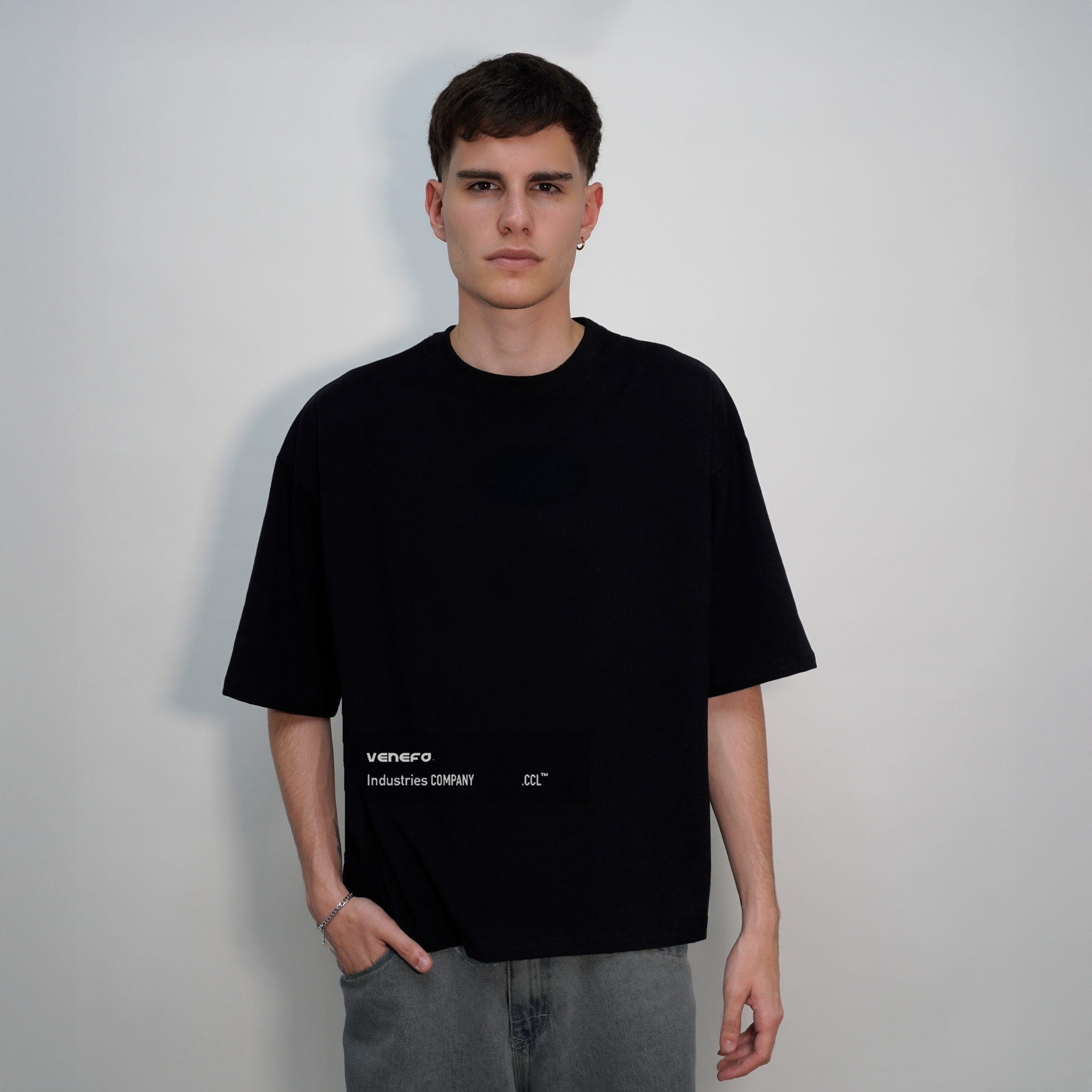 Remera VENEFO .CCL (Oversize) (Negra)