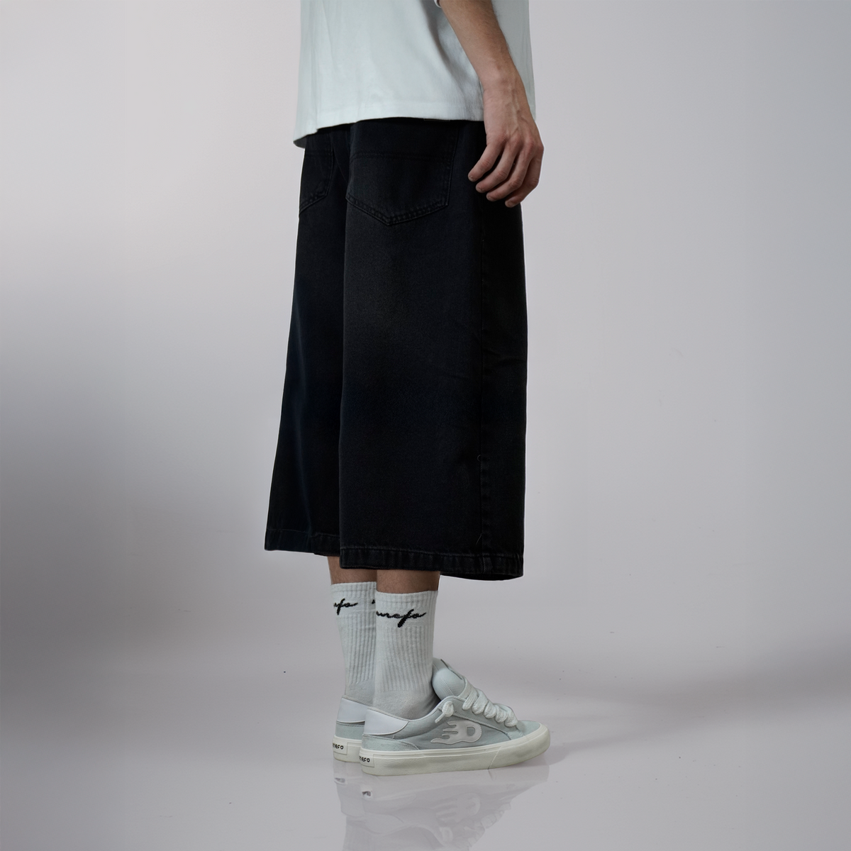 Bermuda Baggy 3/4 Negra I