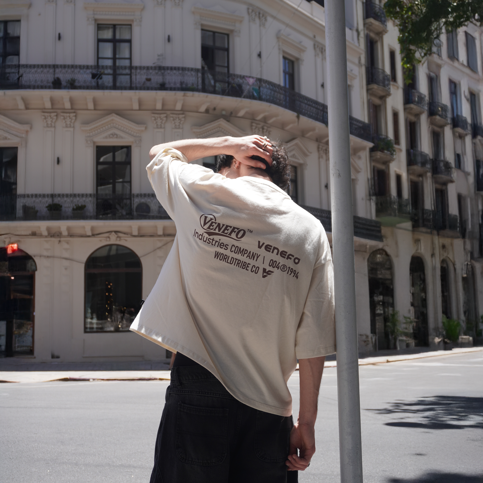 Remera VC Industries (Oversize) (Beige Claro)