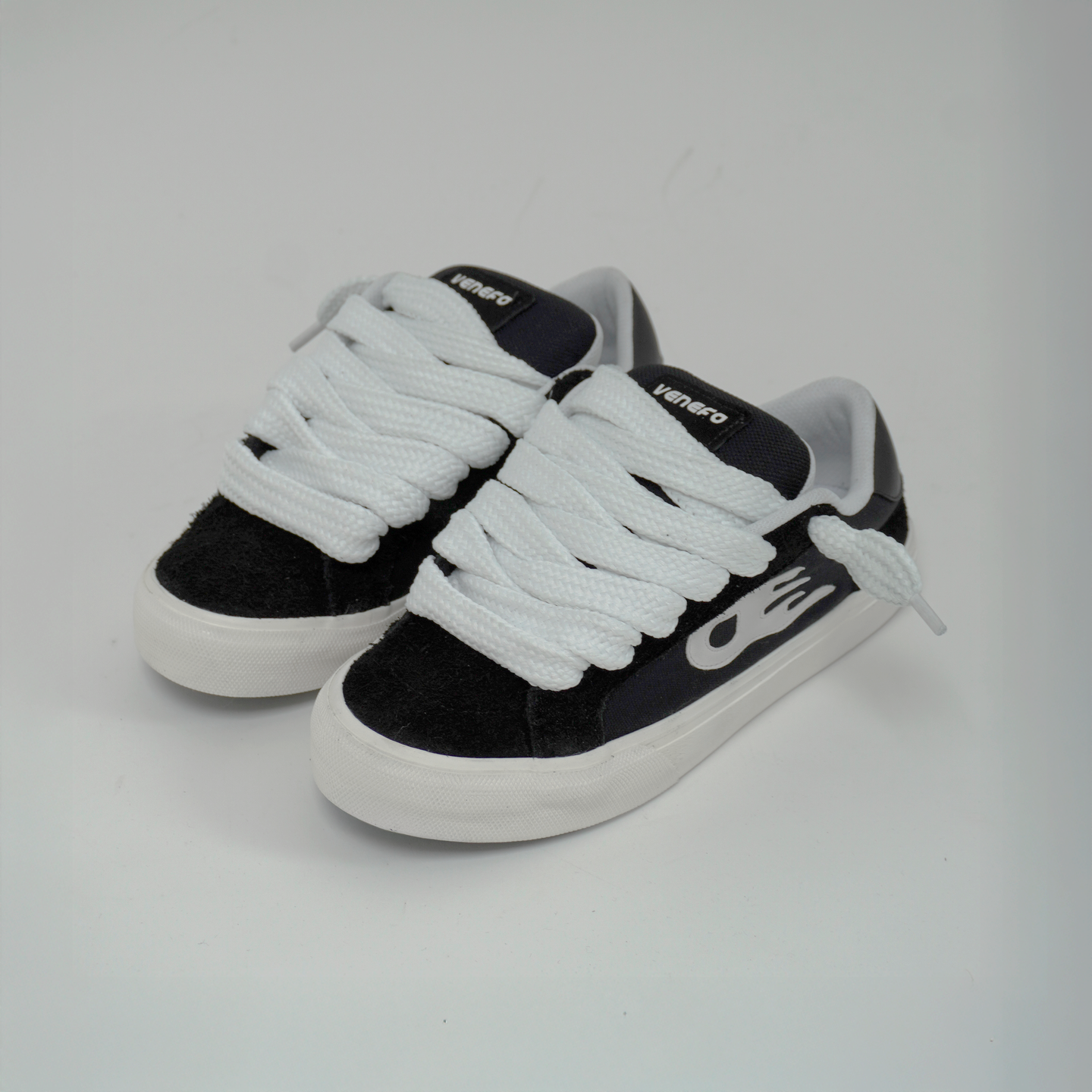 Zapa Venefo Off XL Negra