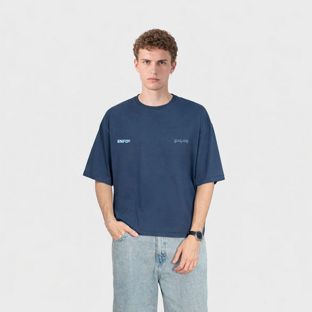 Remera azul oversize de algodón con estampa