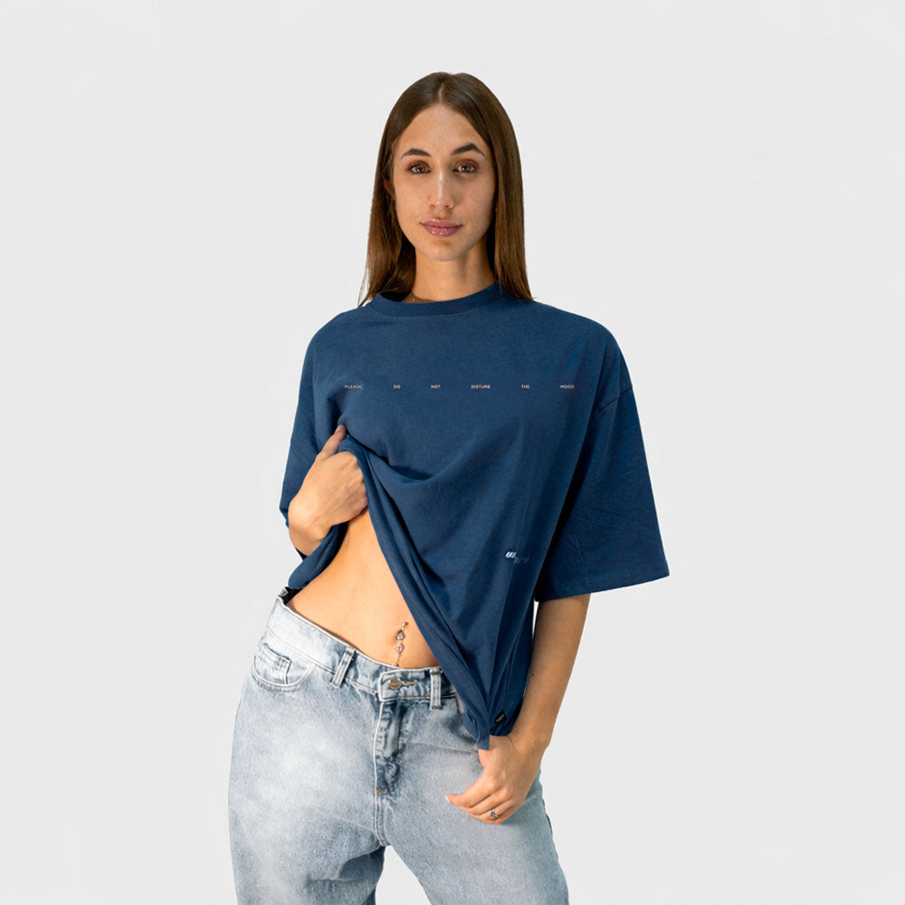 Remera azul oversize de algodón con estampa