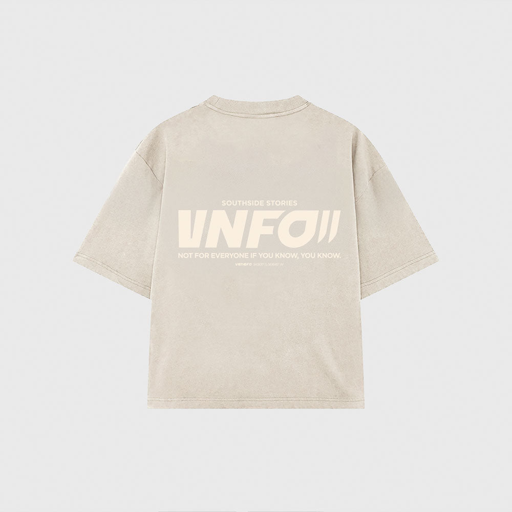 Remera beige oversize de algodón con estampa