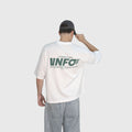 Remera blanca oversize de algodón con estampa