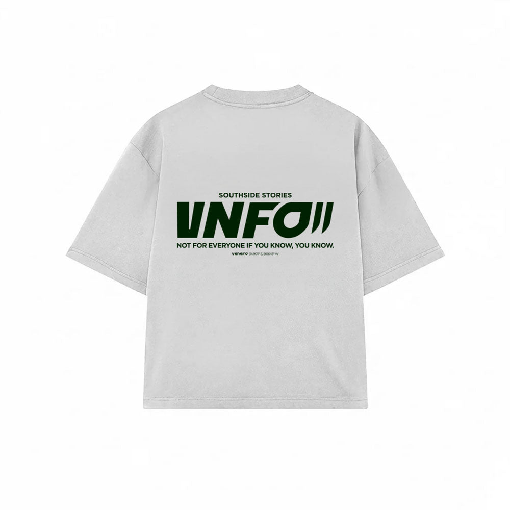 Remera blanca oversize de algodón con estampa