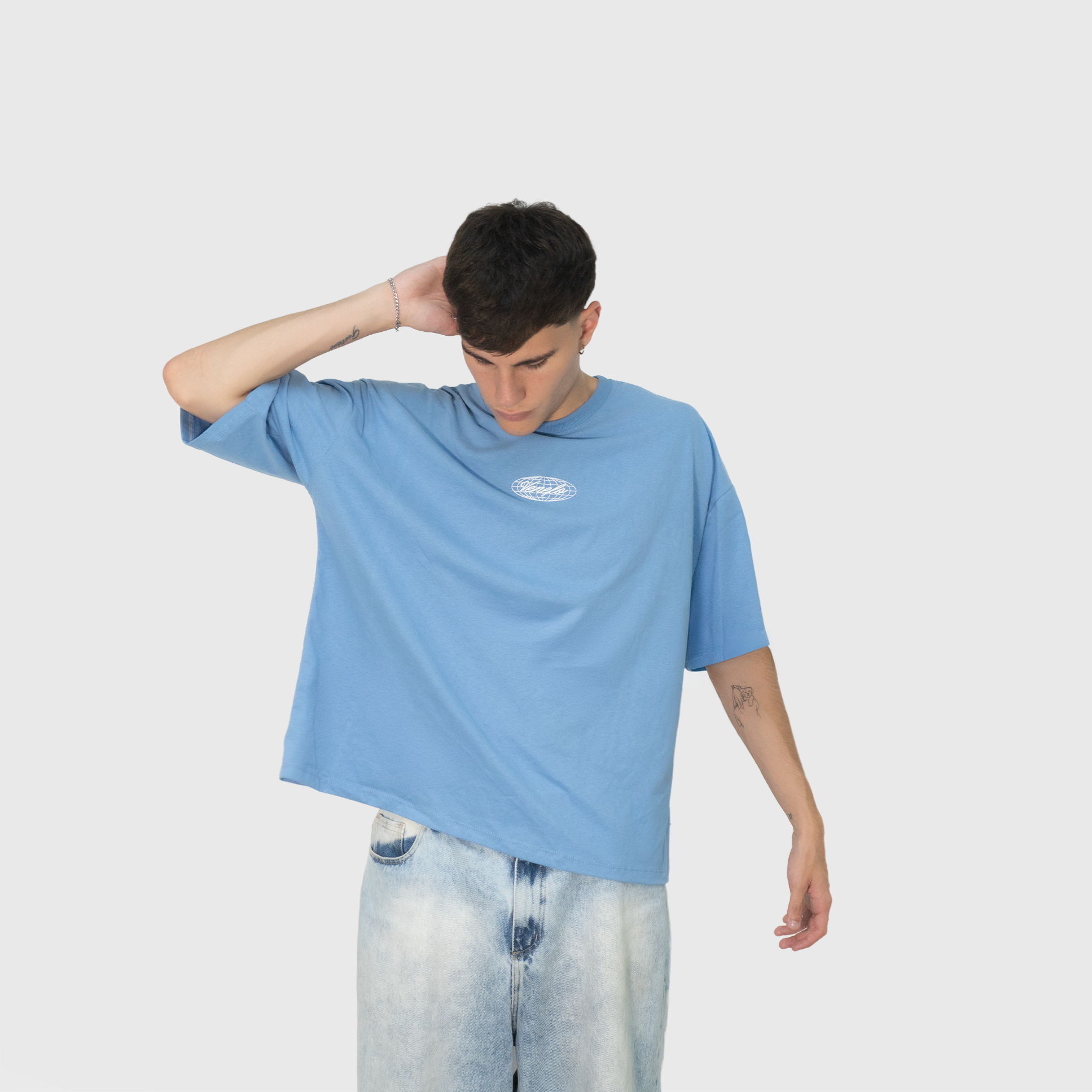 Remera Secret (Oversize) (Celeste)