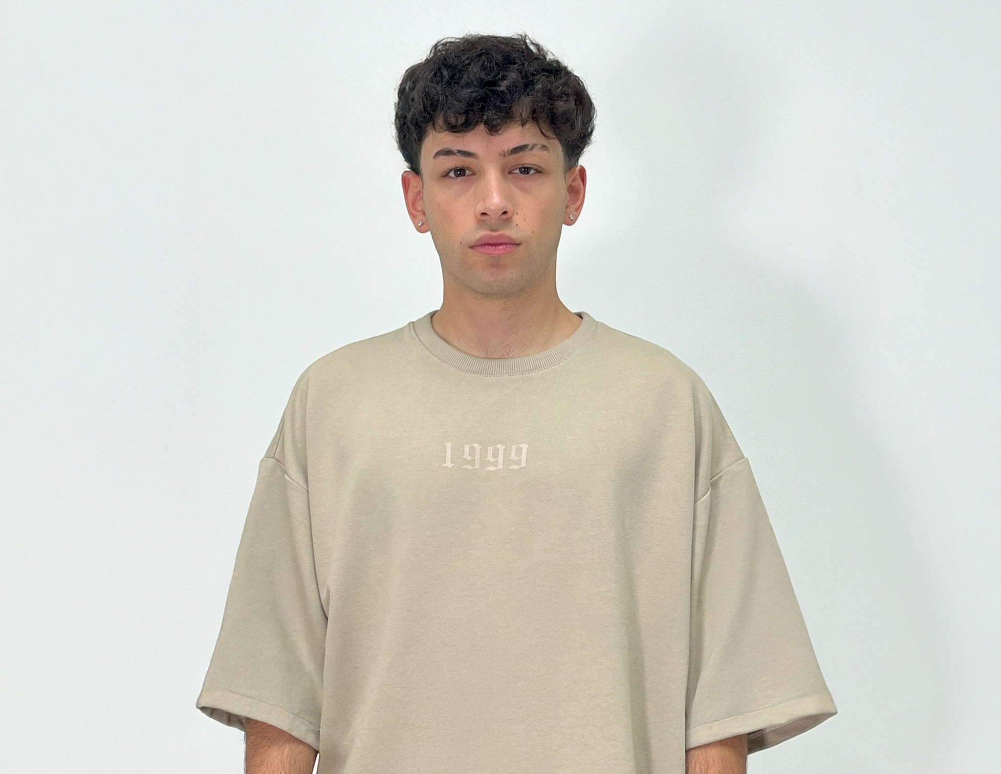 Remera Gruesa 1999 (Boxy Fit)
